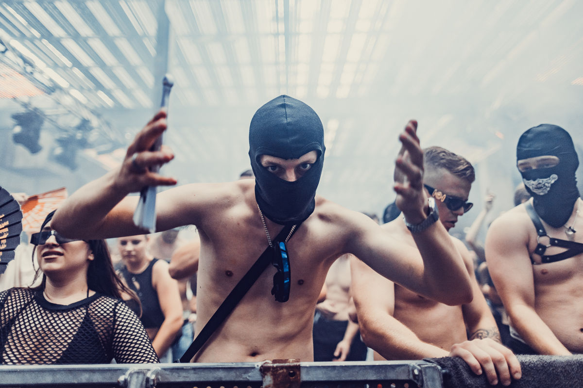 Loading... just a sec